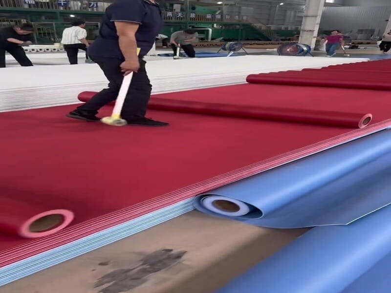 Scribing PVC sheet flooring around a round column